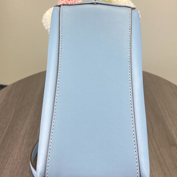 New without Tag, Coach CH230 Mollie Bucket Bag 22 in Signature Chambray/Blue - Picture 4 of 4